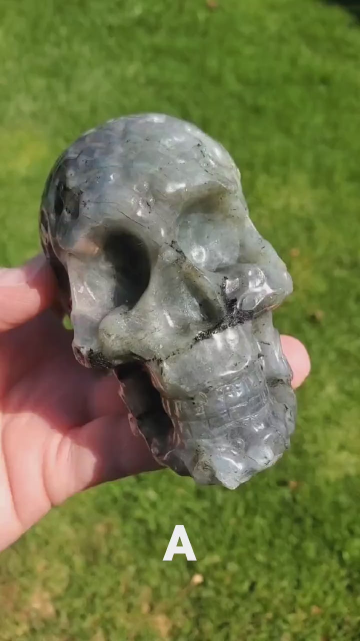 Labradorite Sugar Skull - Dreams, Awareness, Connection, Intuition, Wisdom - 3.90" Labradorite Healing Crystal Lab Skull Carving