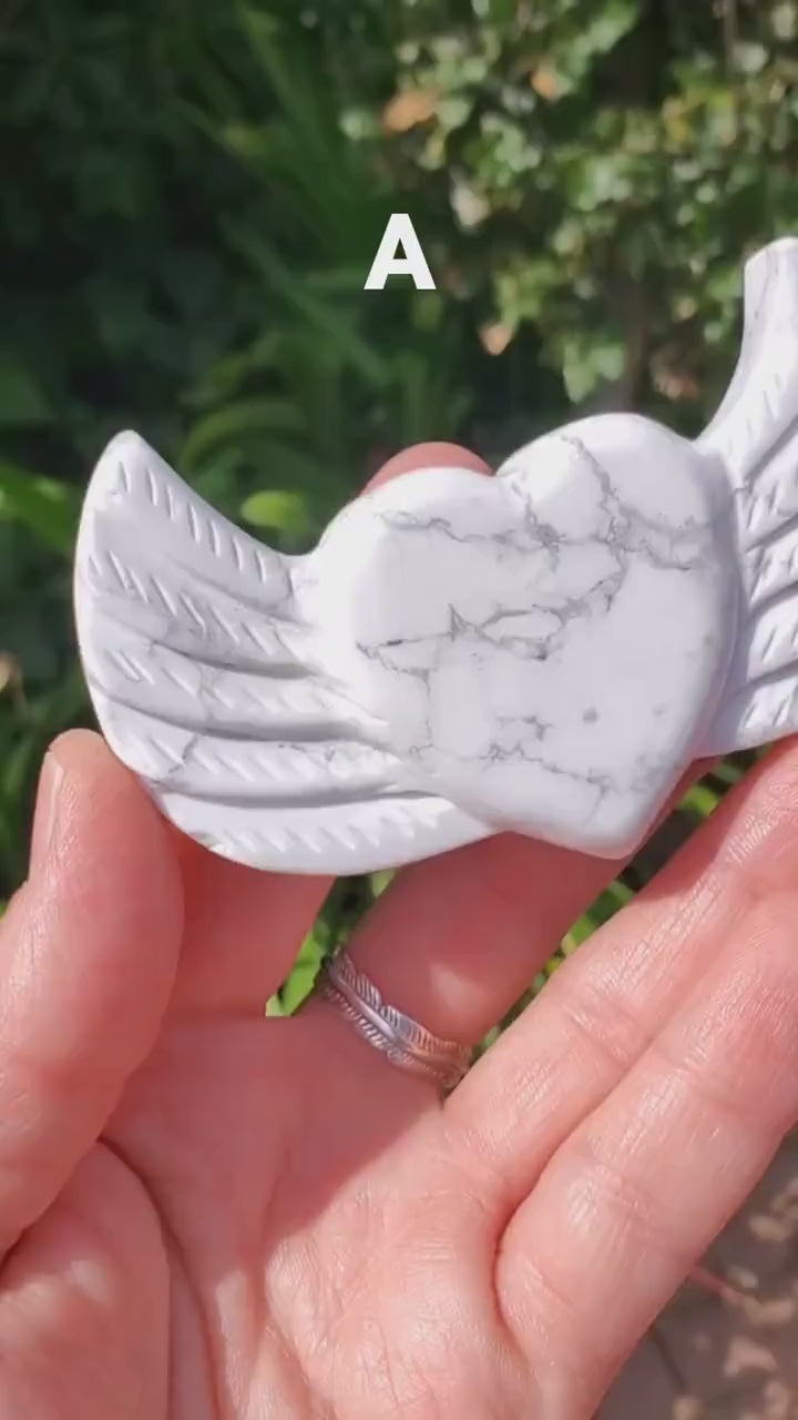 Howlite Heart Wings on Stand - Calm, Confidence, Emotional Healing - Cute Crystal Heart with Wings Carving Healing Crystals Gemstones