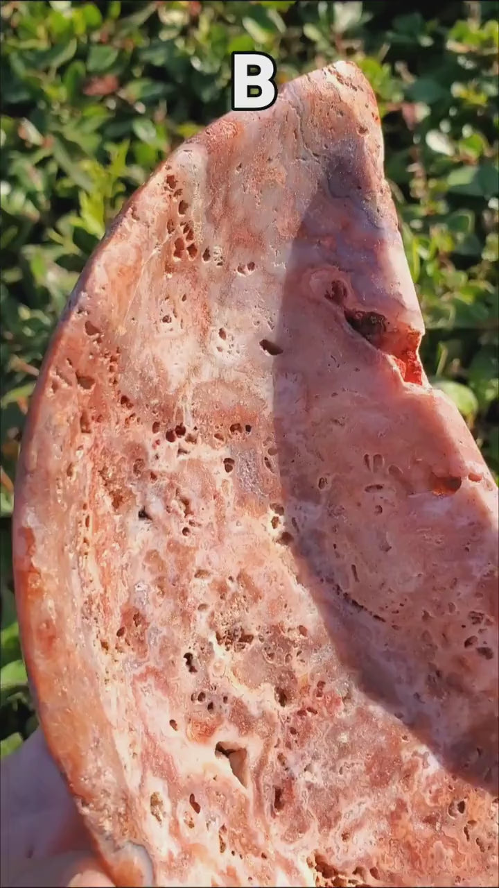 Pink Lace Agate Crescent Moon Tray- Balance Physical, Mental, Emotional - Agate Crystal Moon Display Tray for Trinkets Healing Decor