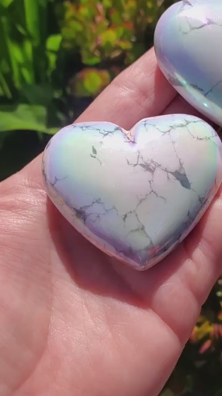 Aura Howlite Heart - Calm, Confidence, Emotional Healing - Howlite Crystal Heart Healing Crystals Gemstones