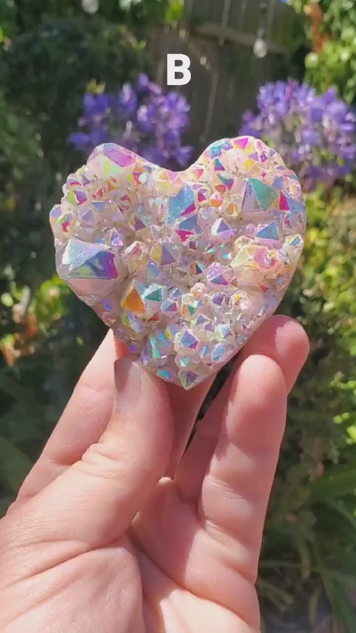 Flashy Aura Quartz Heart Cluster - Counteracts Negative, Energizes Positive Energy - Rainbow Cluster Heart Healing Stone Crystals Gemstones